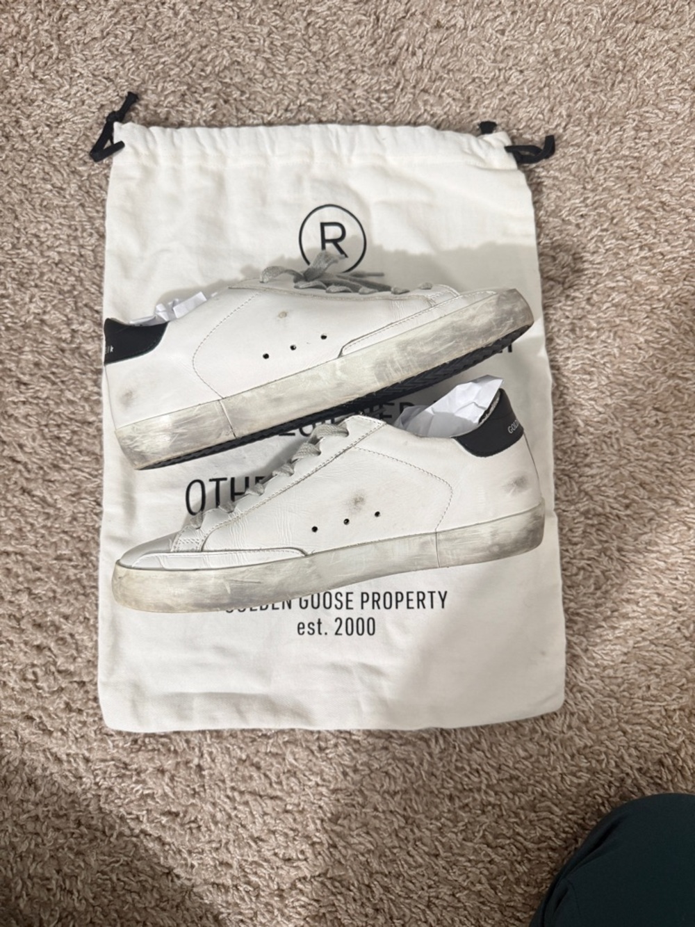 Golden Goose Sneakers - Picture 2 of 9